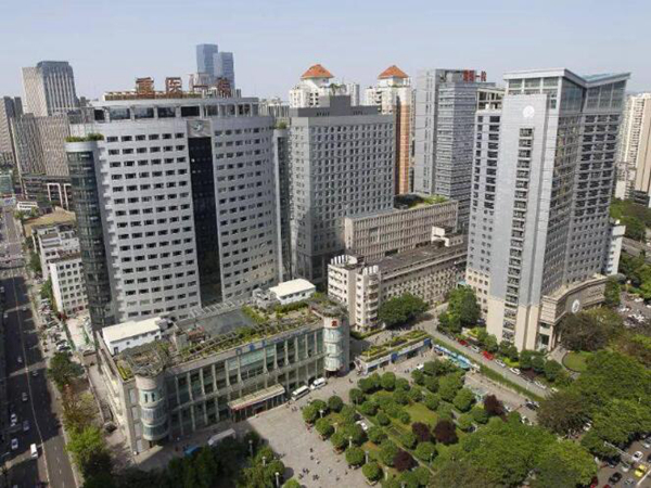 重慶醫(yī)科大學(xué)附屬第一醫(yī)院牙科怎么？附有相關(guān)的問答和正畸效果