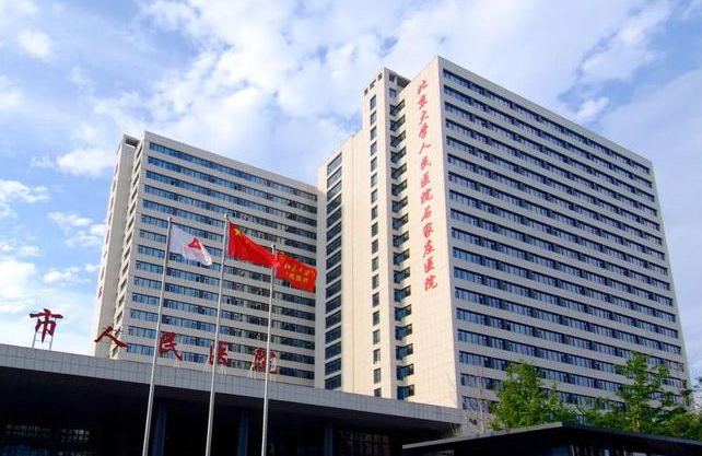 北京醫(yī)院口腔科口碑怎么樣？北京醫(yī)院牙周調(diào)節(jié)多少錢(qián)？附醫(yī)院醫(yī)生簡(jiǎn)介+收費(fèi)價(jià)格