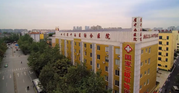 四川省中西醫(yī)結合醫(yī)院美容科怎么樣?全新價格表來咯,胸部整形案例效果反饋