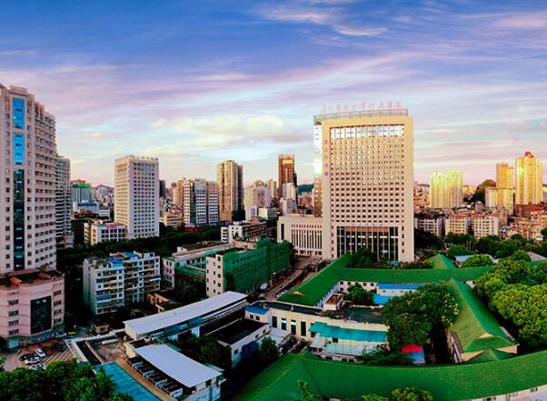 貴陽做假體豐胸的醫(yī)院哪家好？盤點五強整形醫(yī)院詳情